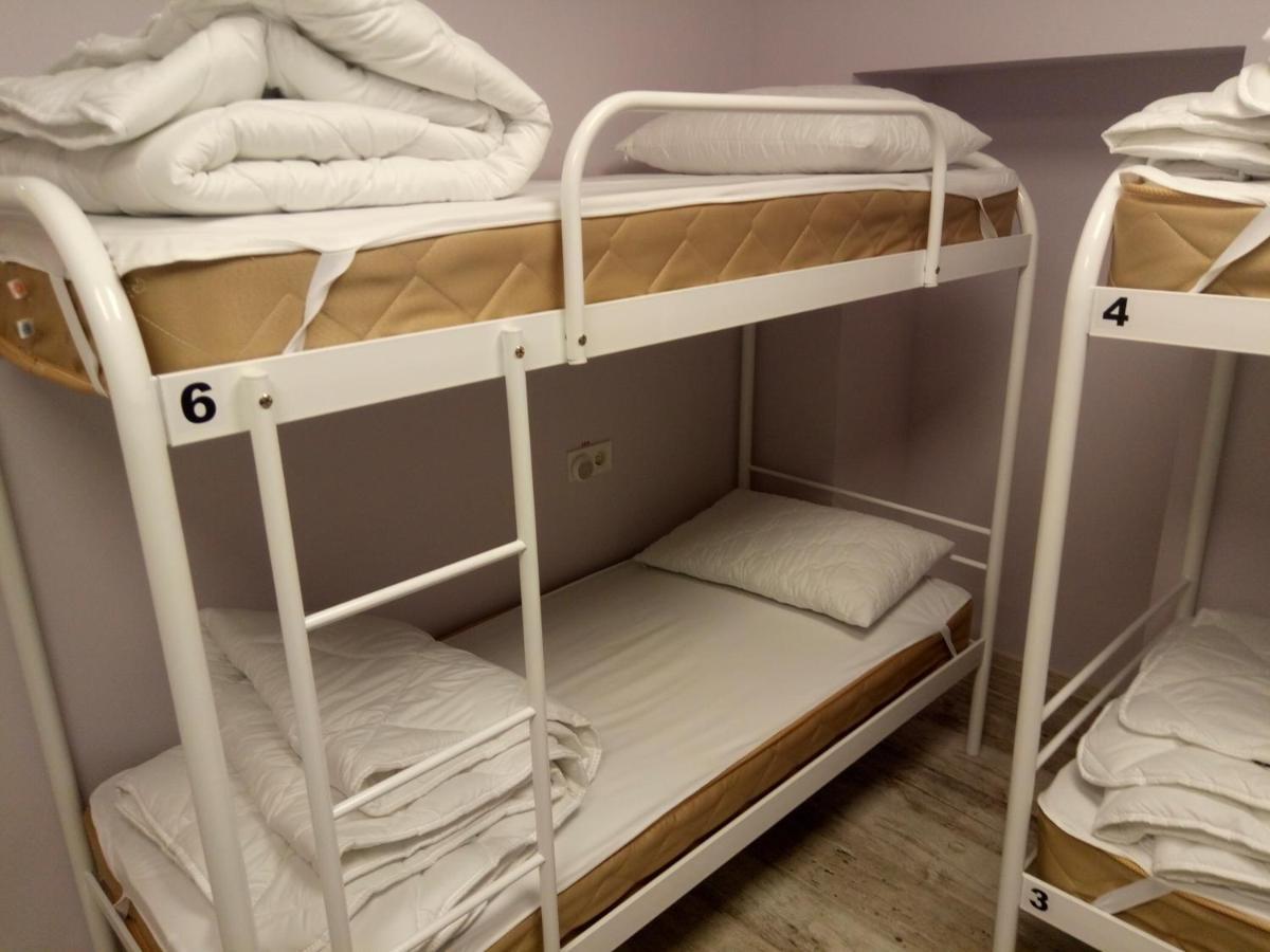 Hostel Dvor Odessa Buitenkant foto